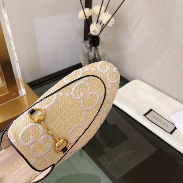 Gucci Women's GG Princetown Slipper Beige For Women GG ‎475094 UWB50 9676