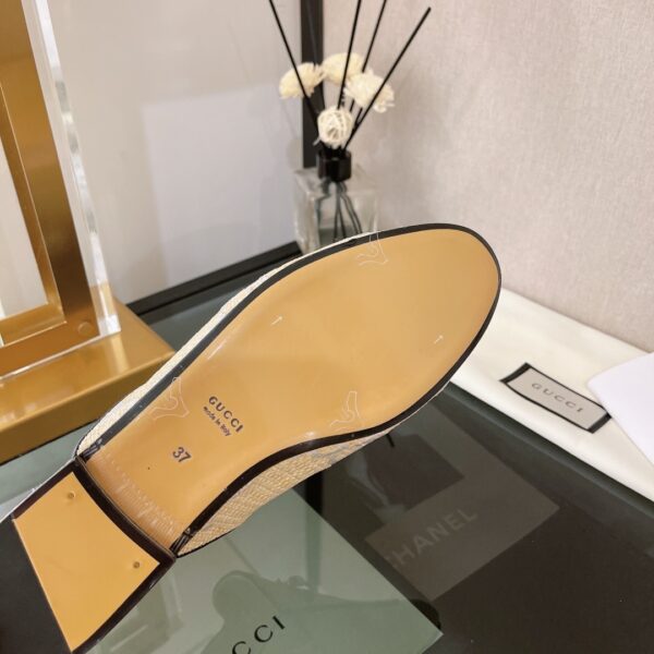 Gucci Women's GG Princetown Slipper Beige For Women GG ‎475094 UWB50 9676