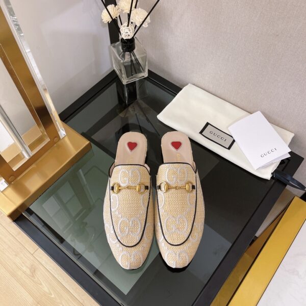 Gucci Women's GG Princetown Slipper Beige For Women GG ‎475094 UWB50 9676