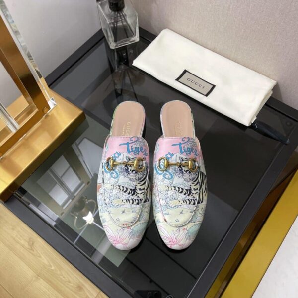 Gucci Women's GG Princetown Slipper With Tiger White For Women GG