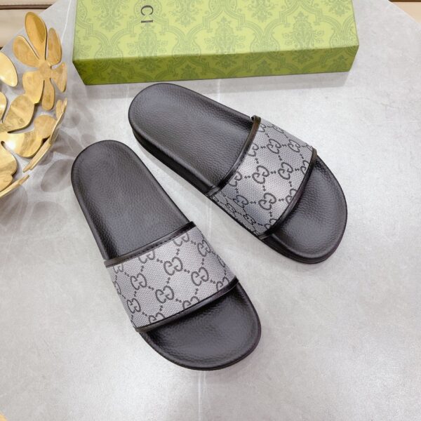 Gucci Women's GG Slide Sandal Black And Gray For Women 407345