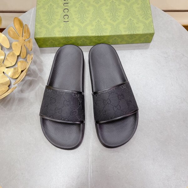 Gucci Women's GG Slide Sandal Black For Women 407345