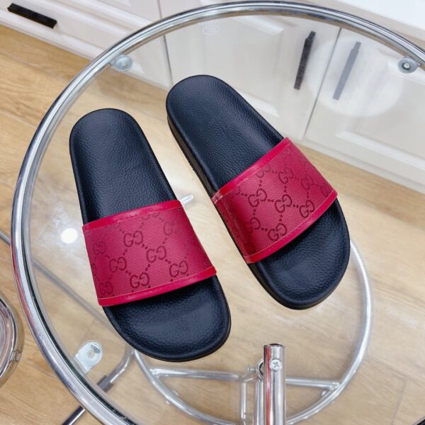 Gucci Women's GG Slide Sandal Red For Women 407345