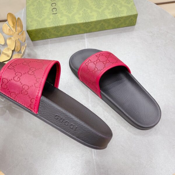 Gucci Women's GG Slide Sandal Red For Women 407345