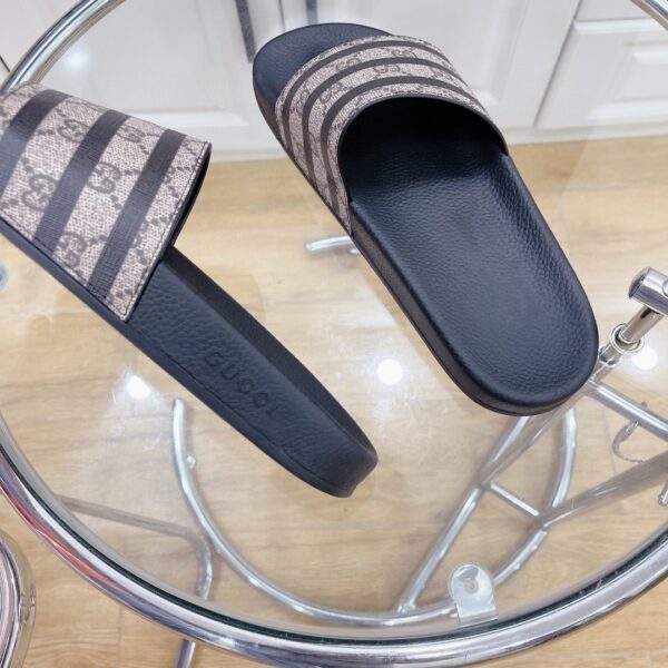 Gucci Women's GG Slide Sandal Stripes Black For Women 407345