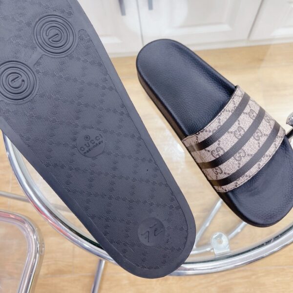 Gucci Women's GG Slide Sandal Stripes Black For Women 407345