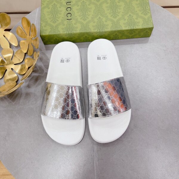 Gucci Women's GG Slide Sandal White Silver For Women 407345