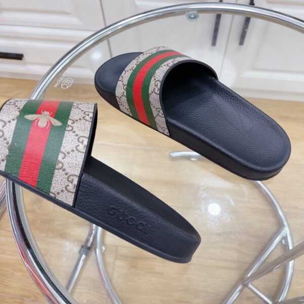 Gucci Women's GG Slide Sandal With Bee Web Black For Women 407345