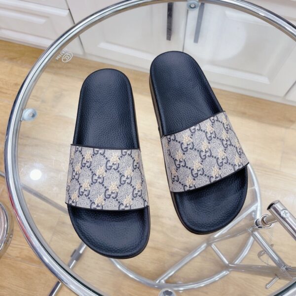 Gucci Women's GG Slide Sandal With Bees Black For Women 407345
