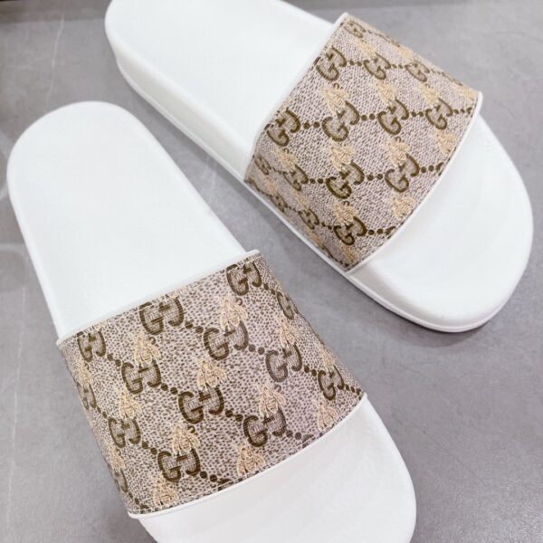 Gucci Women's GG Slide Sandal With Bees White And Brown For Women 407345