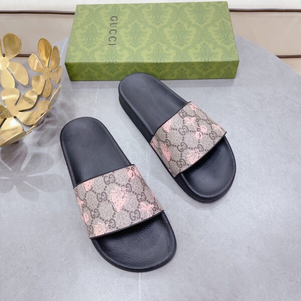 Gucci Women's GG Slide Sandal With Strawberry And Cherry Black For Women 407345