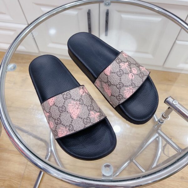 Gucci Women's GG Slide Sandal With Strawberry And Cherry Black For Women 407345