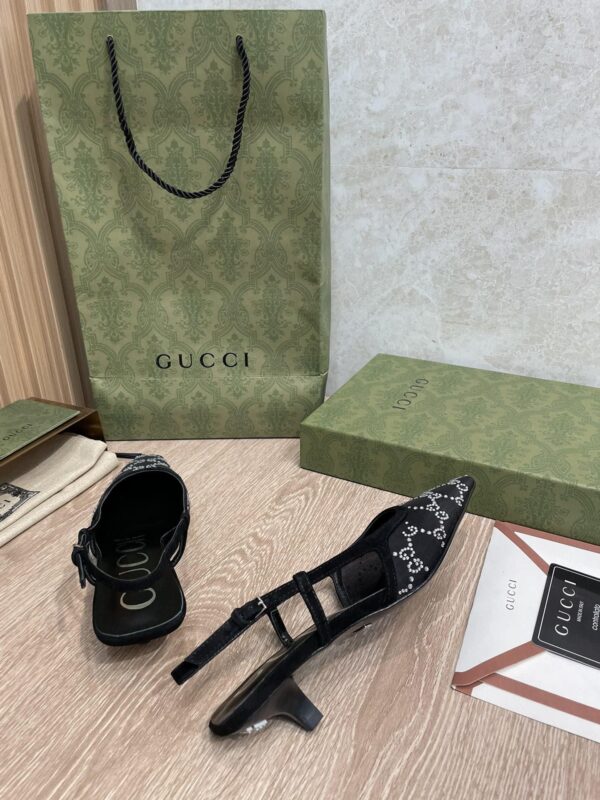 Gucci Women's GG Slingback Pump Fabric For Women GG