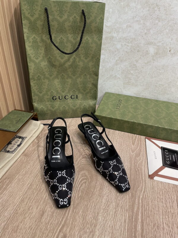Gucci Women's GG Slingback Pump Fabric For Women GG