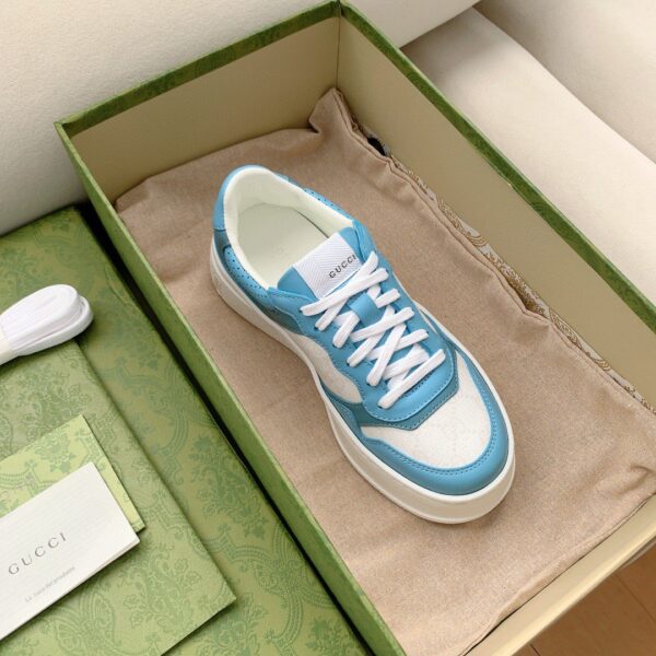 Gucci Women's GG Sneaker Light Blue Supreme For Women ‎700775