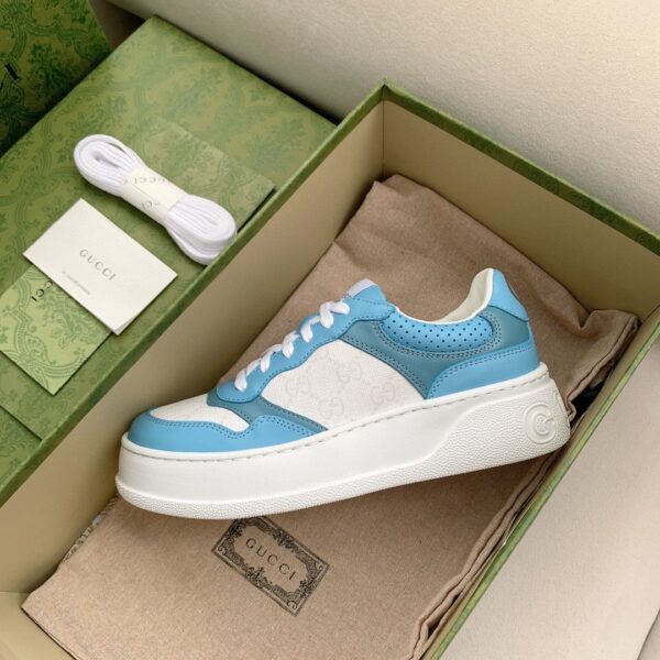 Gucci Women's GG Sneaker Light Blue Supreme For Women ‎700775