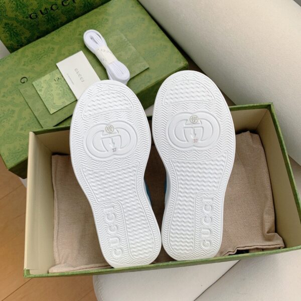 Gucci Women's GG Sneaker Light Blue Supreme For Women ‎700775