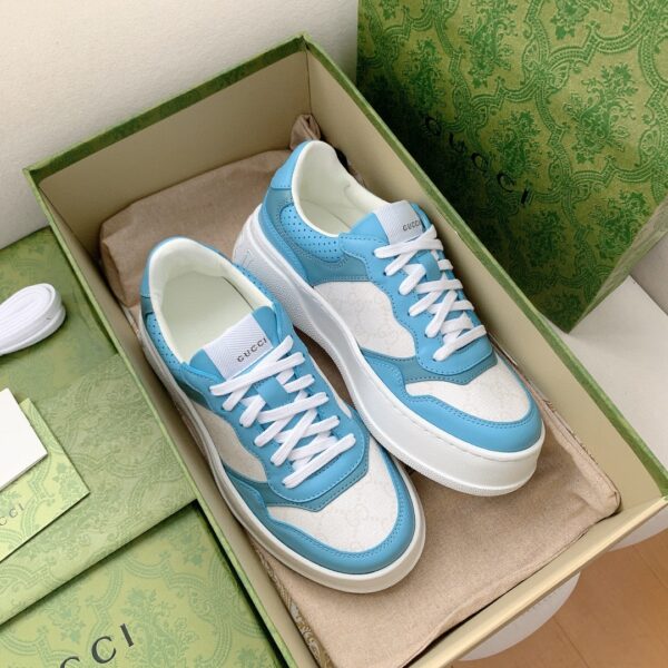 Gucci Women's GG Sneaker Light Blue Supreme For Women ‎700775