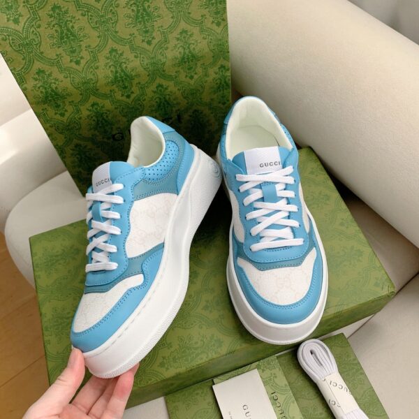 Gucci Women's GG Sneaker Light Blue Supreme For Women ‎700775