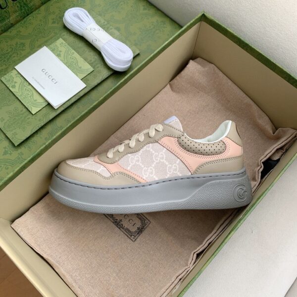 Gucci Women's GG Sneaker White And Beige Supreme For Women ‎700775 UPG90 9595