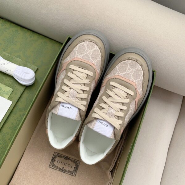 Gucci Women's GG Sneaker White And Beige Supreme For Women ‎700775 UPG90 9595