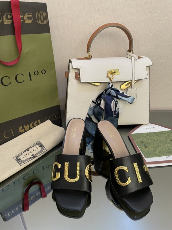 Gucci Women's 'Gucci' Slide Sandal Black For Women GG
