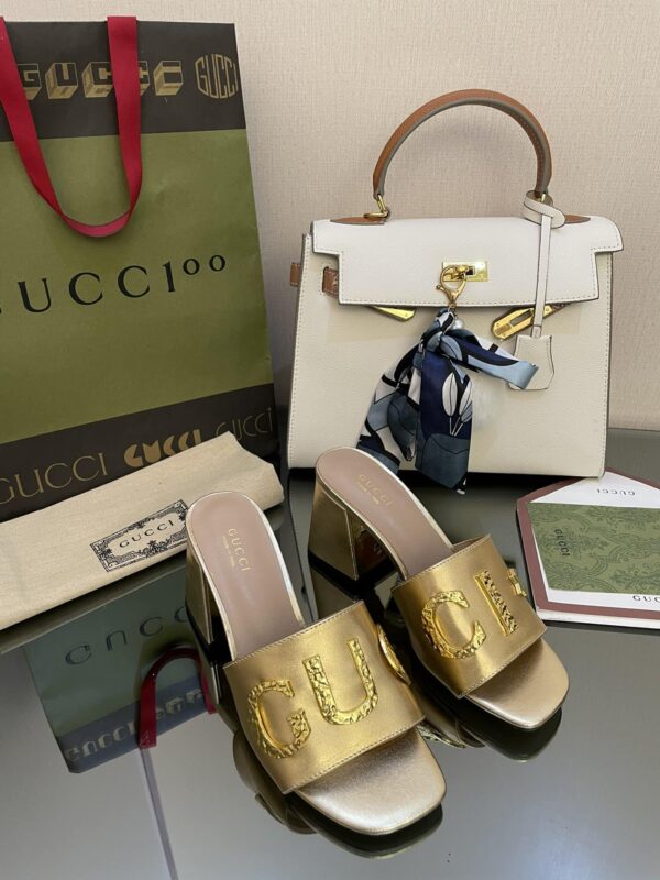 Gucci Women's 'Gucci' Slide Sandal Gold For Women GG