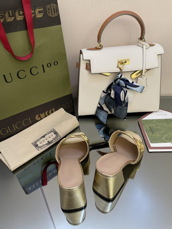 Gucci Women's 'Gucci' Slide Sandal Gold For Women GG