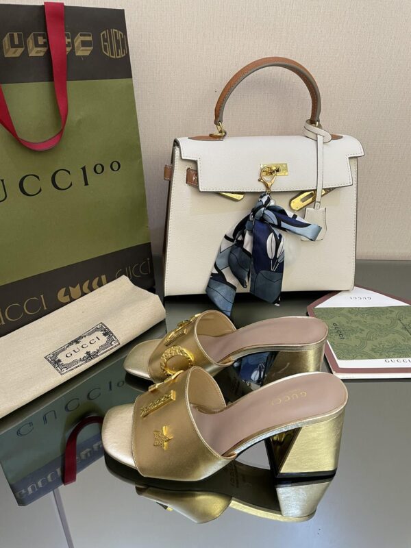 Gucci Women's 'Gucci' Slide Sandal Gold For Women GG