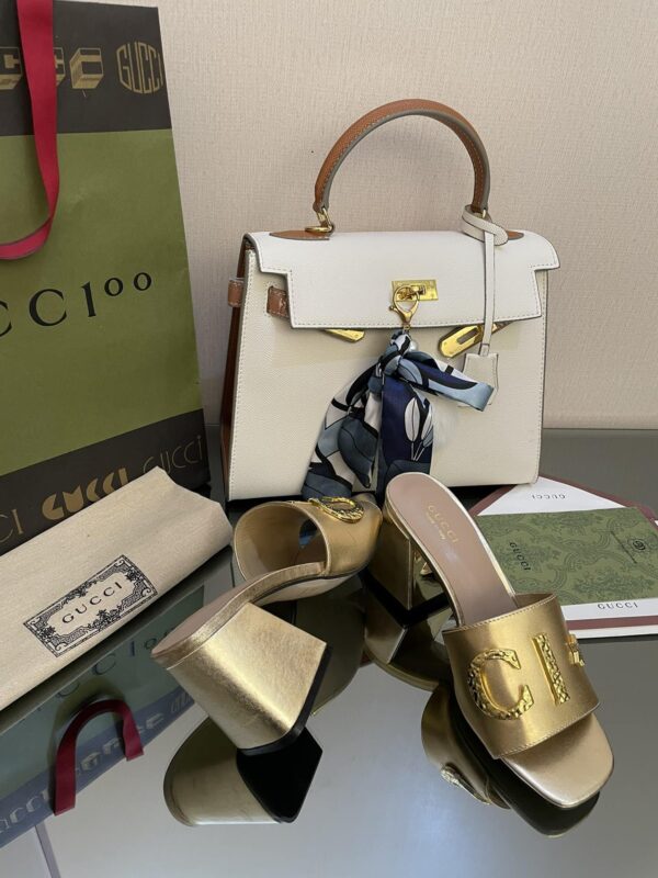 Gucci Women's 'Gucci' Slide Sandal Gold For Women GG