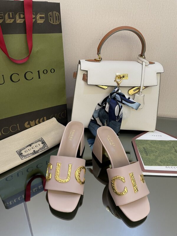 Gucci Women's 'Gucci' Slide Sandal Light Pink For Women GG