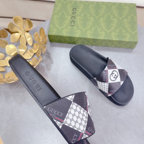 Gucci Women's Logo GG Supreme Slides With Web Black For Women 408508