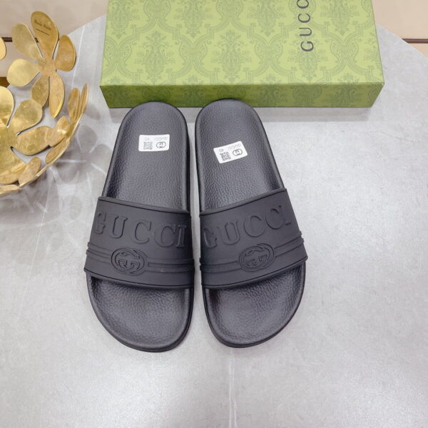 Gucci Women's Logo Rubber Slide Black For Women 522887 JCZ00 1031