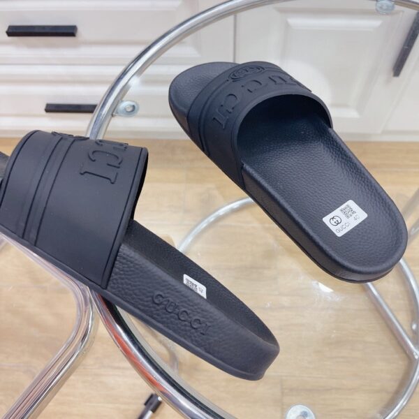 Gucci Women's Logo Rubber Slide Black For Women 522887 JCZ00 1031