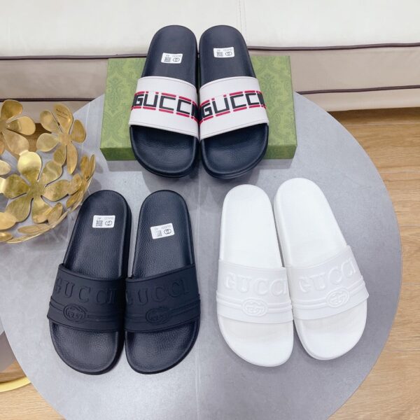 Gucci Women's Logo Rubber Slide Black For Women 522887 JCZ00 1031