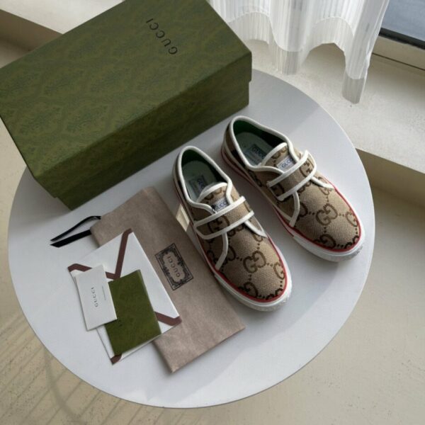 Gucci Women's Maxi GG Tennis 1977 Sneaker Brown For Women ‎692918 UKO70 2584