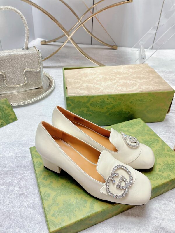 Gucci Women's Mid-Heel Pump With GG Logo Beige For Women GG