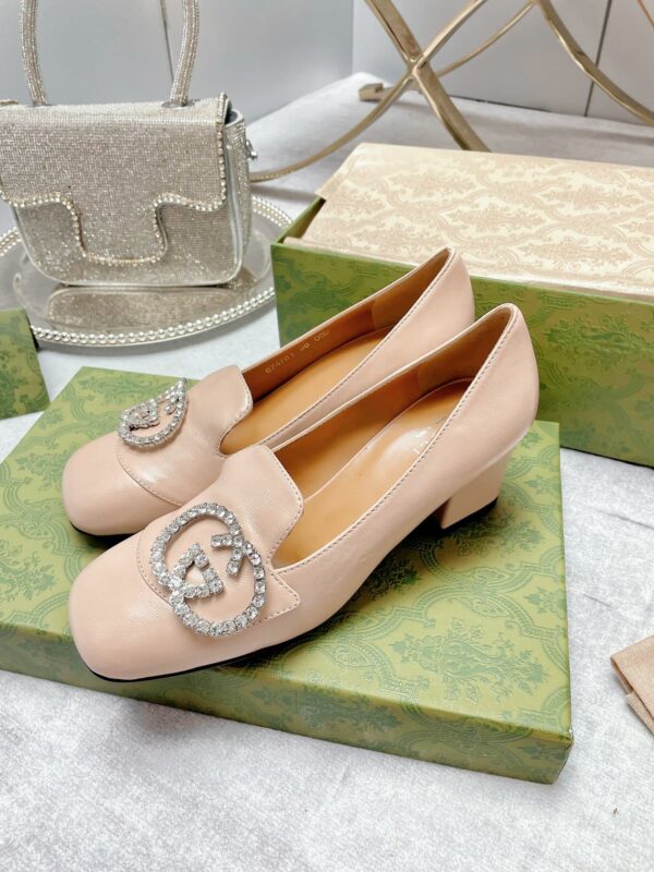 Gucci Women's Mid-Heel Pump With GG Logo Beige For Women GG