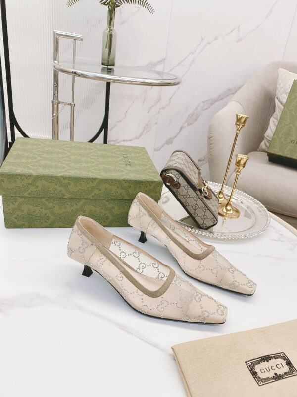 Gucci Women's Pump By Canvas Fabric Beige For Women GG