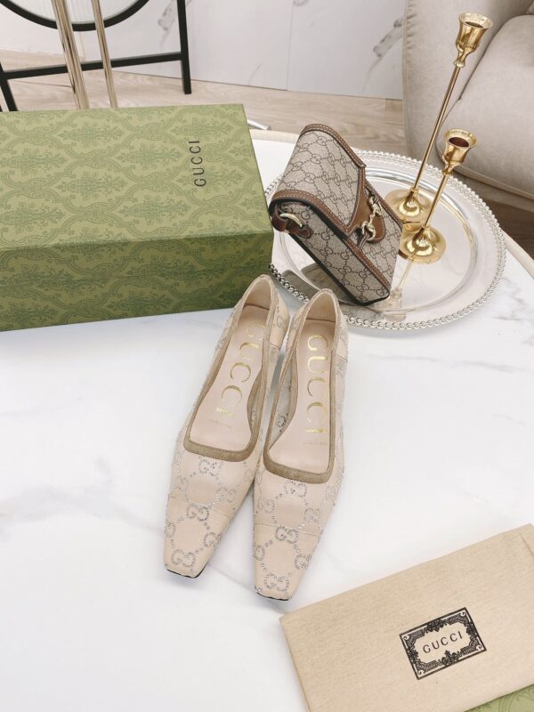 Gucci Women's Pump By Canvas Fabric Beige For Women GG