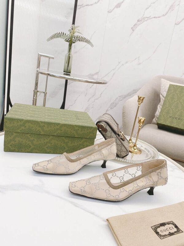 Gucci Women's Pump By Canvas Fabric Beige For Women GG