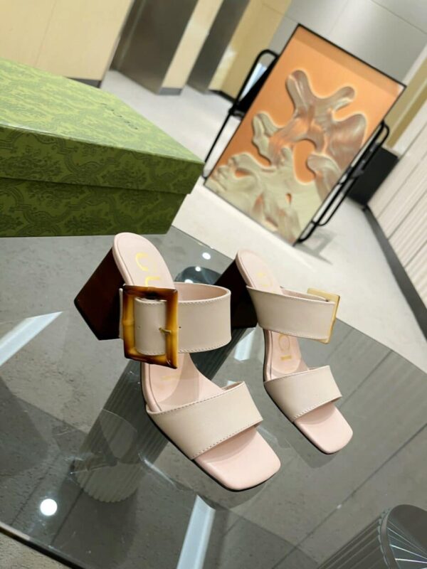Gucci Women's Sandal With Bamboo Buckle Light Pink For Women GG‎ 674821 C9D00 6705