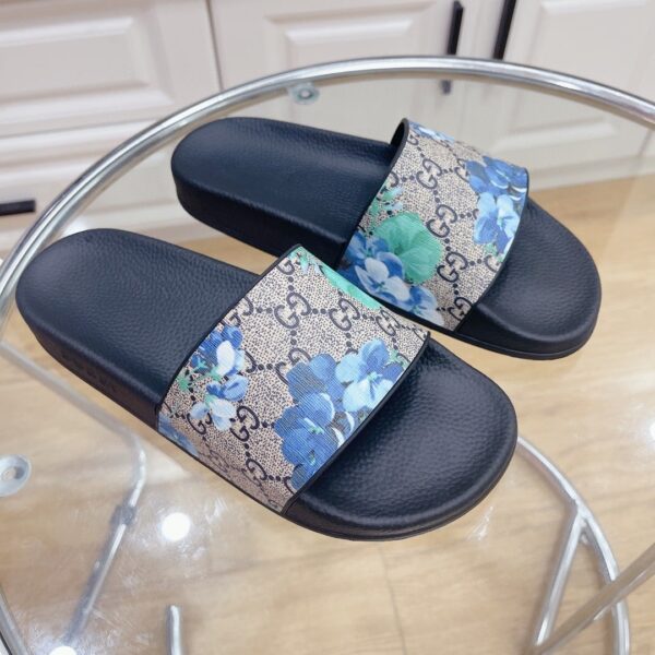 Gucci Women's Slides Bloom Print Blue For Women 408508 G2200