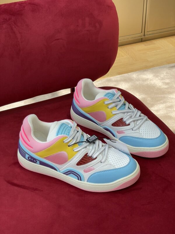 Gucci Women's Sneaker Gucci Basket Donna Light Blue Demetra For Women ‎700291 2SHW0 4870