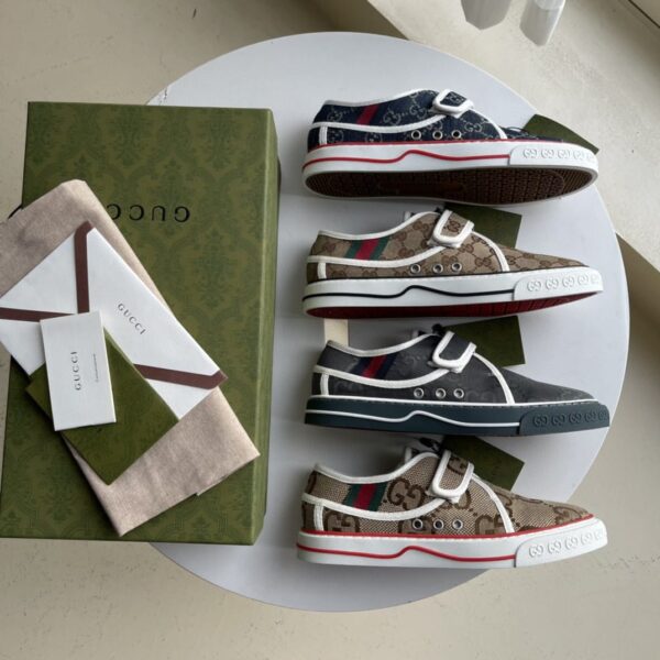 Gucci Women's Tennis 1977 Sneaker Blue For Women ‎692918