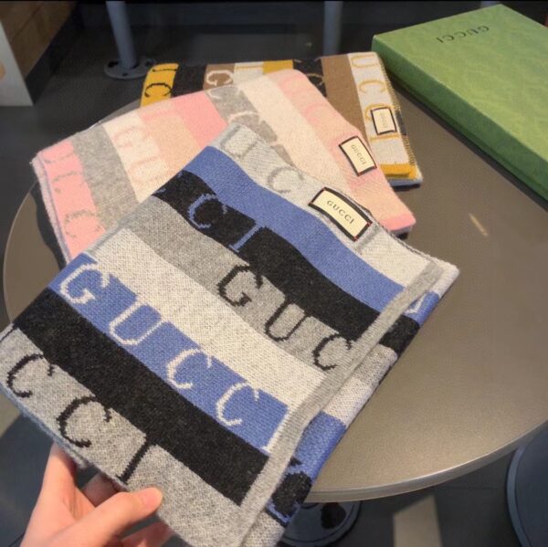 Gucci Wool Multicolor Line in Grey and Blue Scarf 150cm/71in