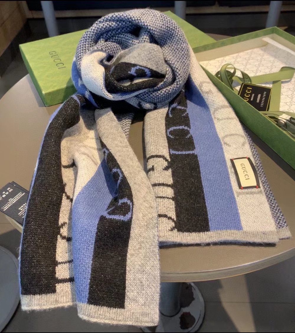 Gucci Wool Multicolor Line in Grey and Blue Scarf 150cm/71in
