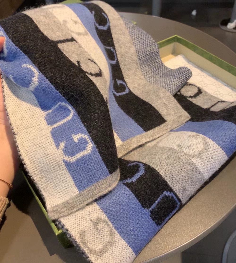 Gucci Wool Multicolor Line in Grey and Blue Scarf 150cm/71in