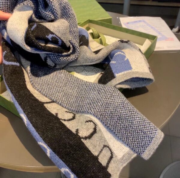Gucci Wool Multicolor Line in Grey and Blue Scarf 150cm/71in