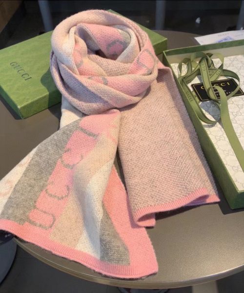 Gucci Wool Multicolor Line in Grey and Pink Scarf 150cm/71in 